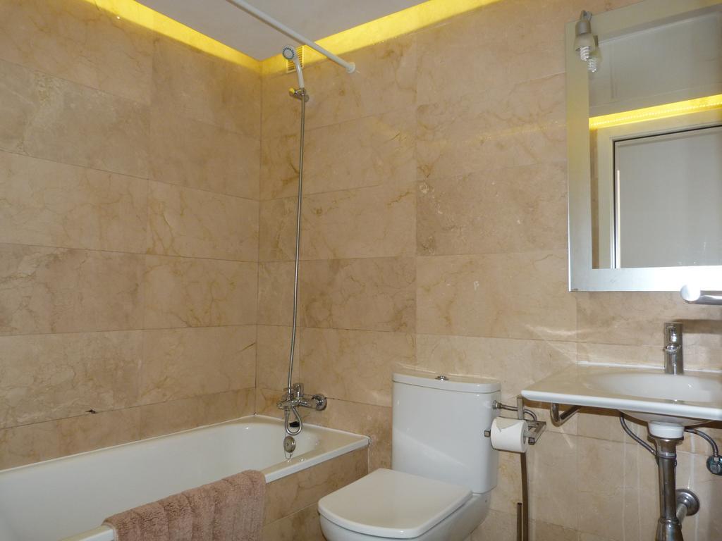 El Salon, Nerja Bluewater Villas المظهر الخارجي الصورة